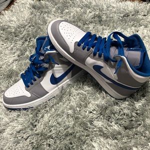 Jordan 1 mid true blue